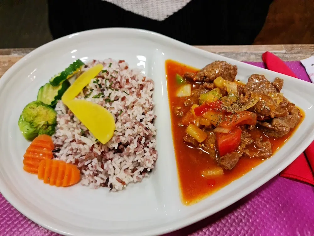 Boeuf Taillandai Avec Riz 4 Saisons